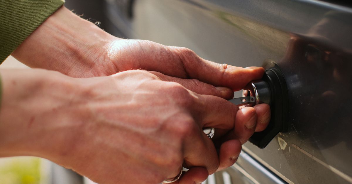 locksmith service technician — Manhasset Locksmith